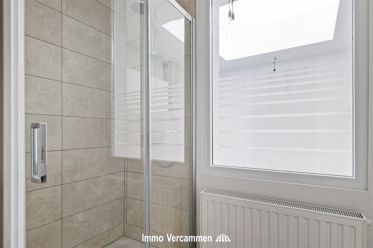 Gemoderniseerde woning met 4 slpks te Putte