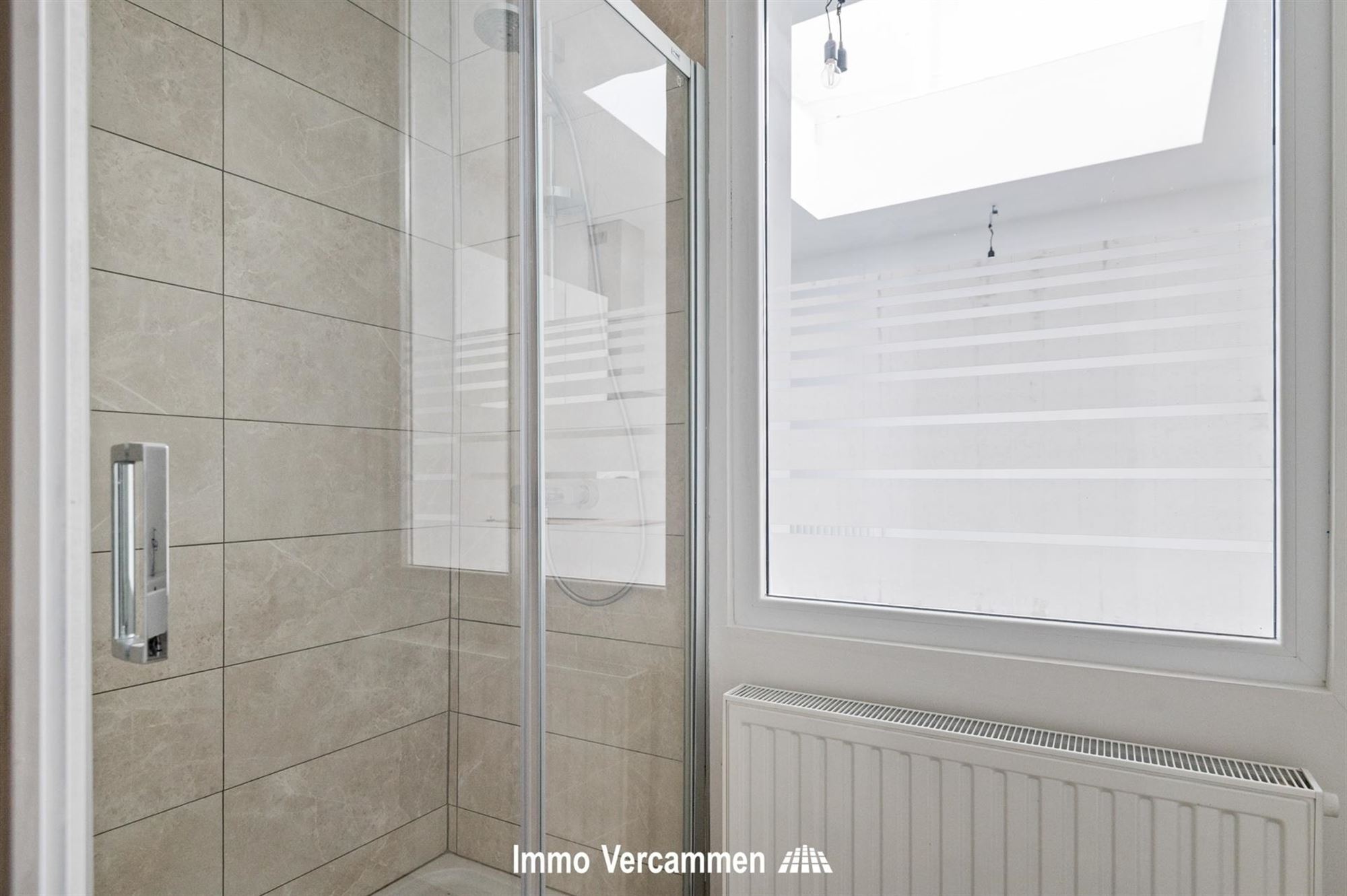 Gemoderniseerde woning met 4 slpks te Putte