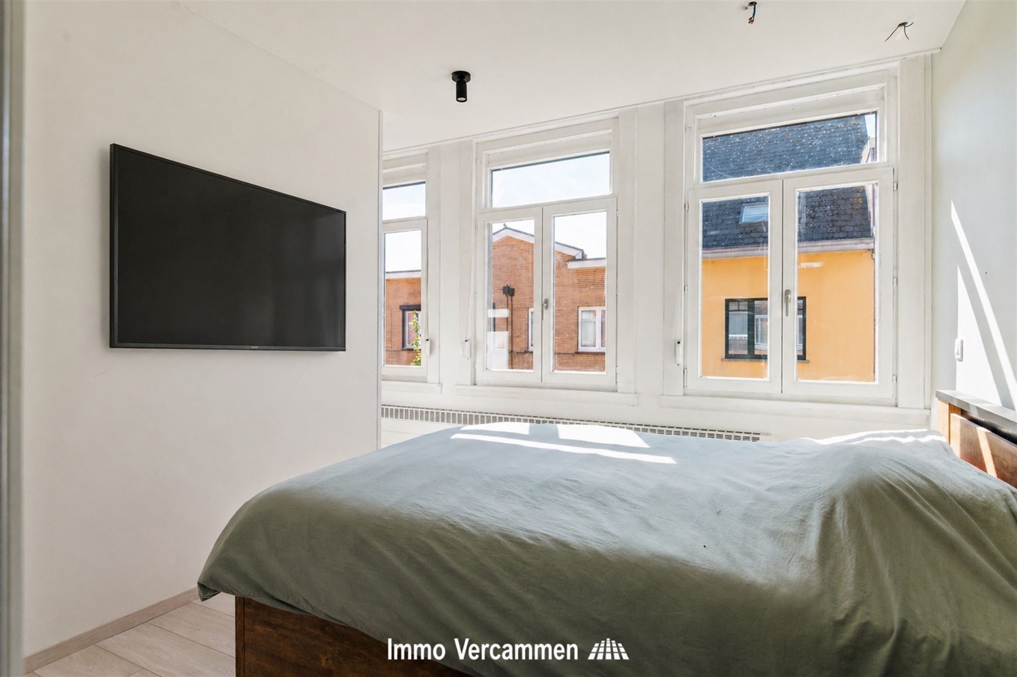 Lichtrijke gezinswoning met 4 slpks en ruime tuin te Lier