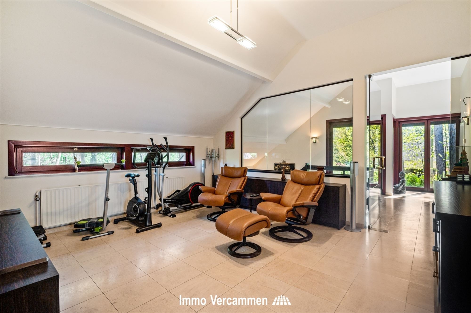 Statige villa nabij het golf- en meerdomein te Keerbergen