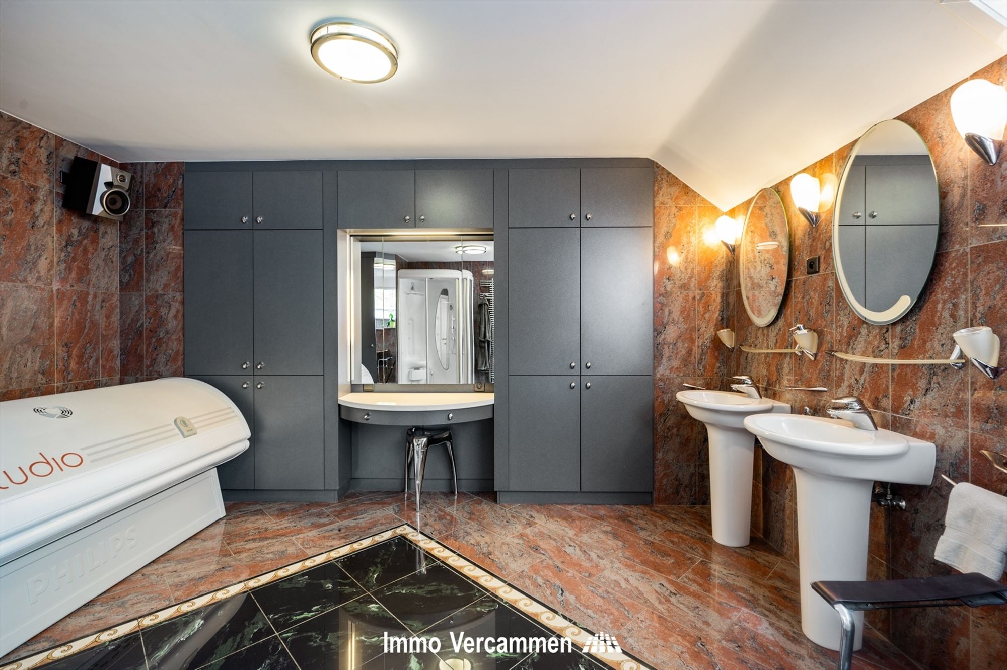 Statige villa nabij het golf- en meerdomein te Keerbergen