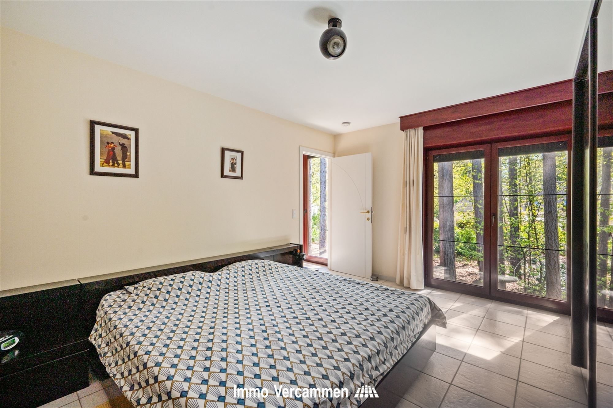 Statige villa nabij het golf- en meerdomein te Keerbergen