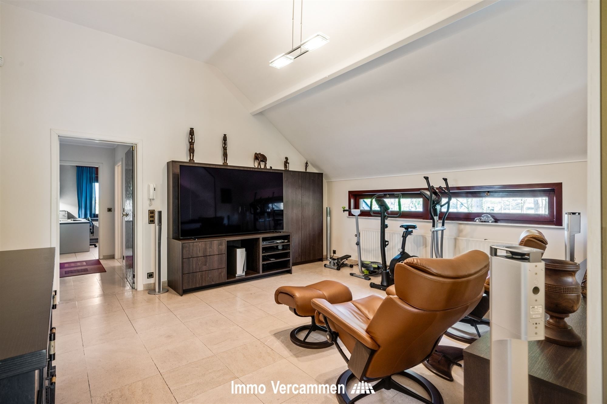 Statige villa nabij het golf- en meerdomein te Keerbergen