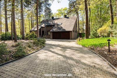 Statige villa nabij het golf- en meerdomein te Keerbergen