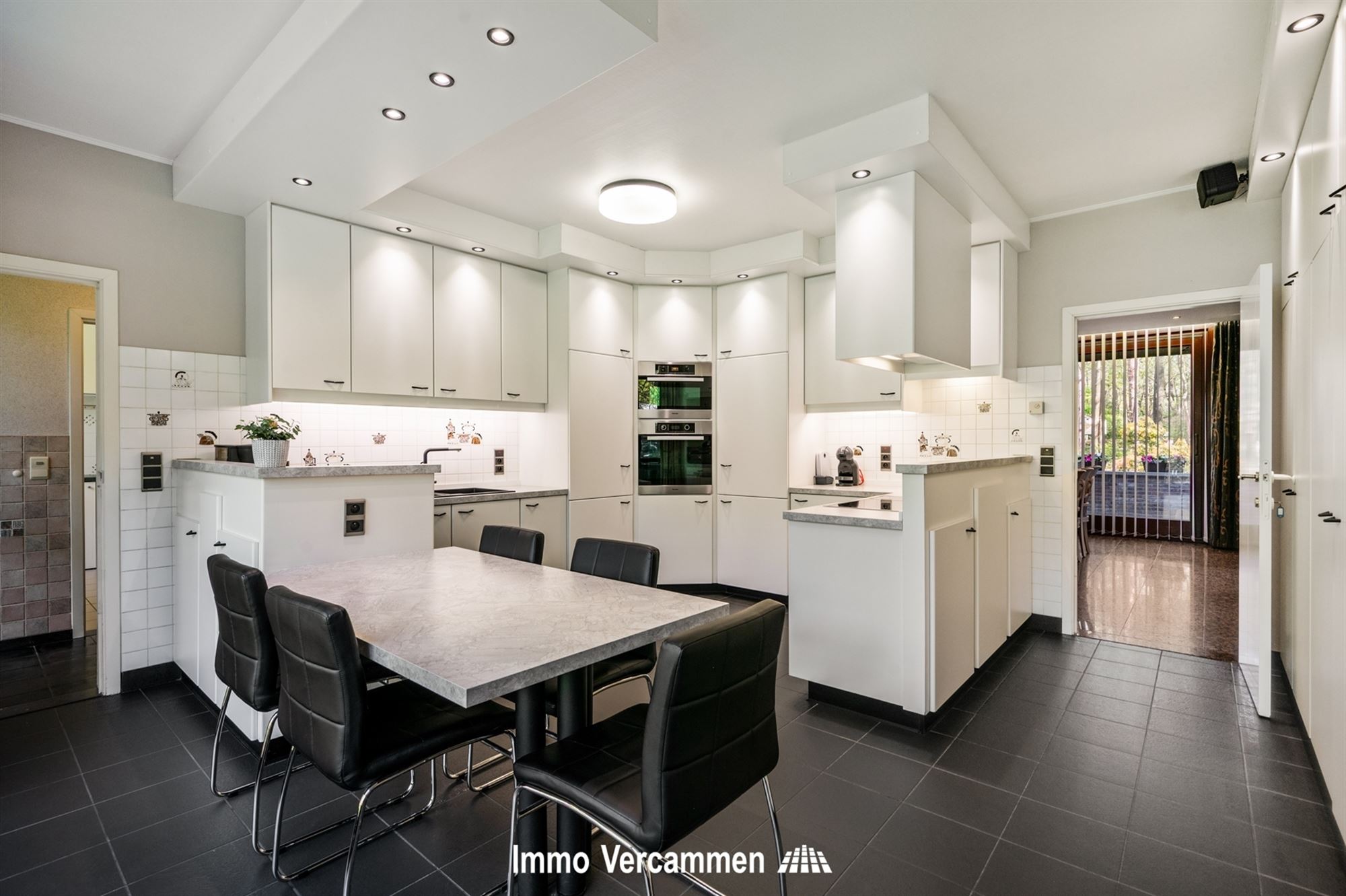 Statige villa nabij het golf- en meerdomein te Keerbergen