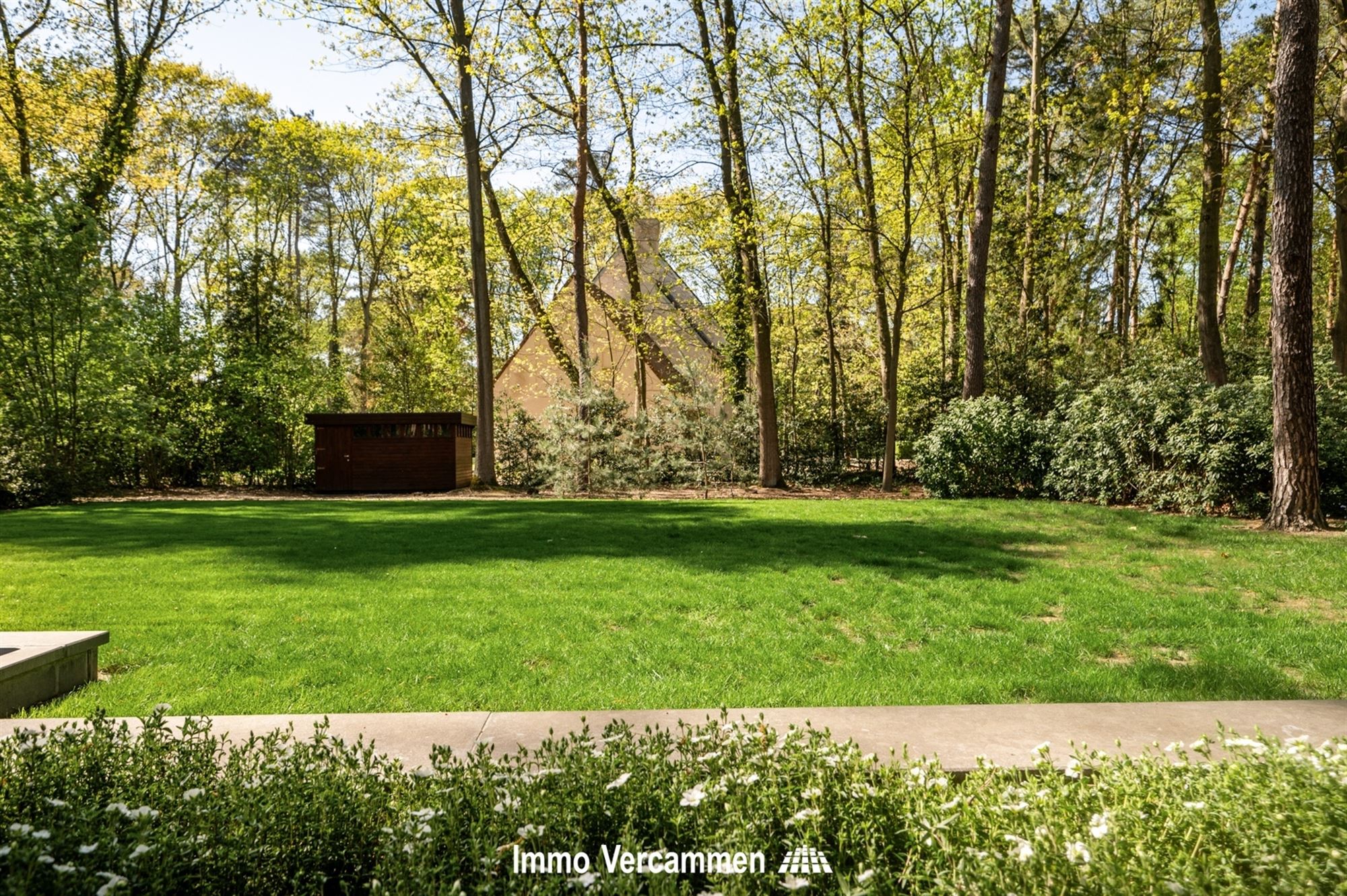 Statige villa nabij het golf- en meerdomein te Keerbergen