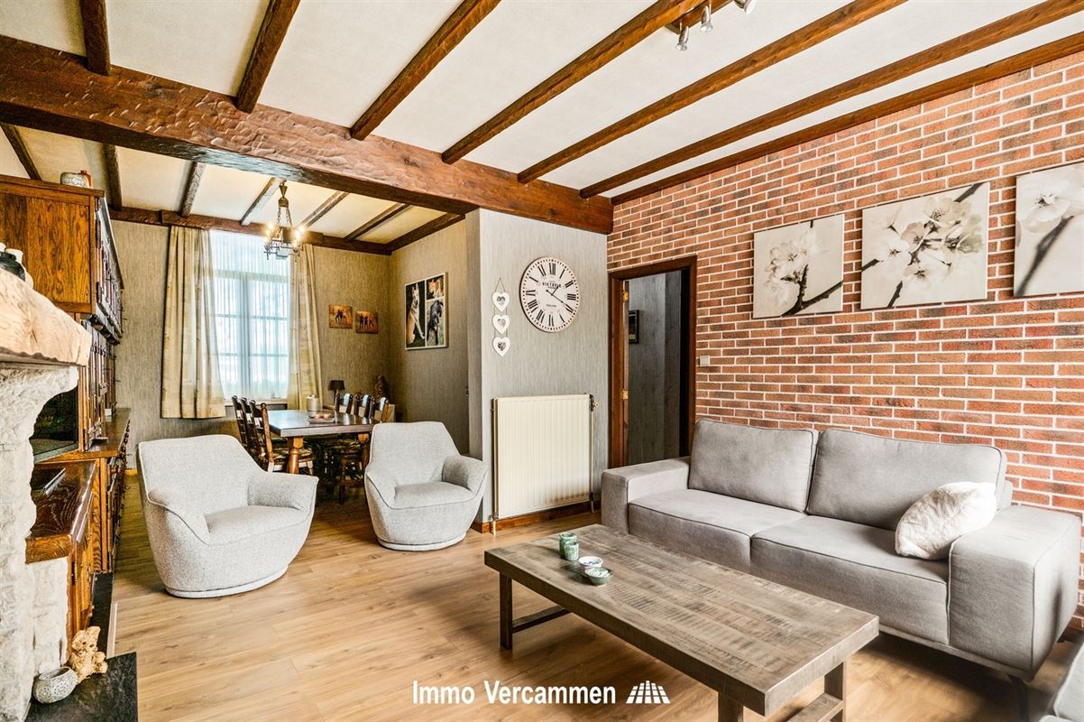 Karaktervolle, landelijke woning op 9319 m² te Onze-Lieve-Vrouw-Waver