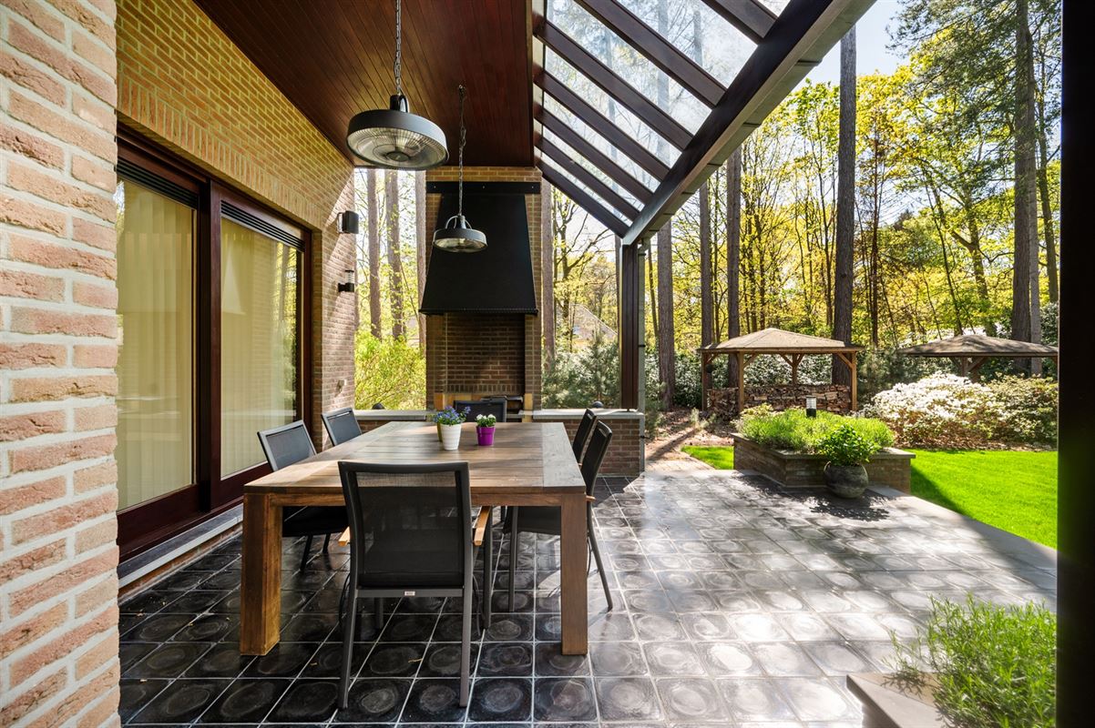 Statige villa nabij het golf- en meerdomein te Keerbergen