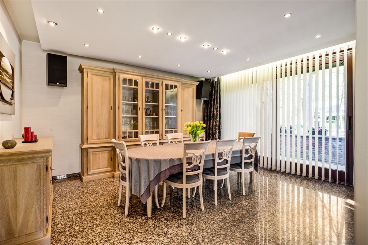 Statige villa nabij het golf- en meerdomein te Keerbergen