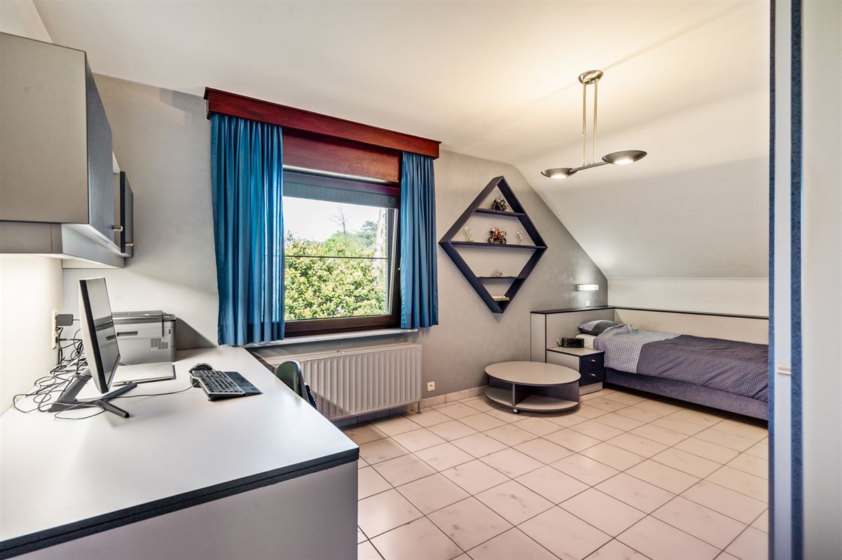 Statige villa nabij het golf- en meerdomein te Keerbergen