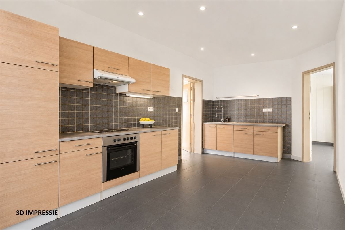 Grondig te renoveren, gelijkvloerse woning te Beerzel.