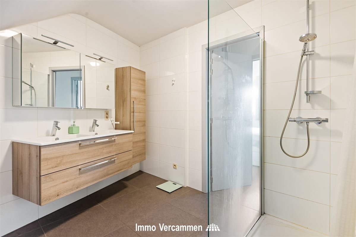 Lichtrijk duplexappartement met 3 slpks te Sint-Katelijne-Waver