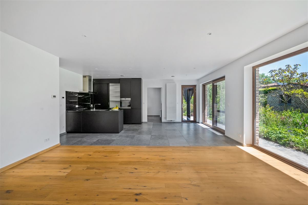 Recente, vrijstaande woning gelegen in een doodlopende straat te Rijmenam