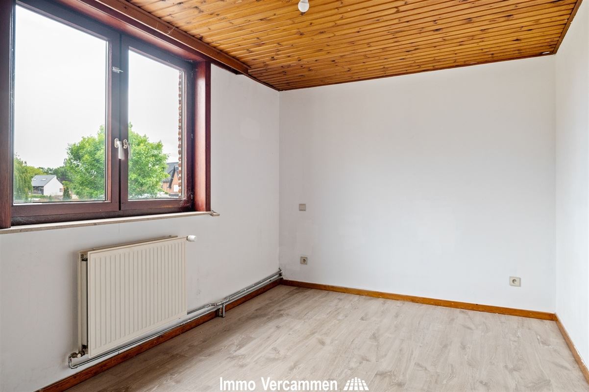 Te moderniseren woning met 3 slpks te Putte