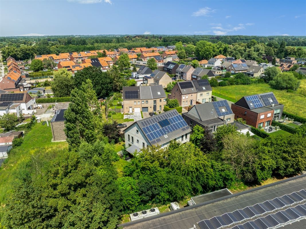 Indrukwekkende gezinswoning in het hart van Blaasveld