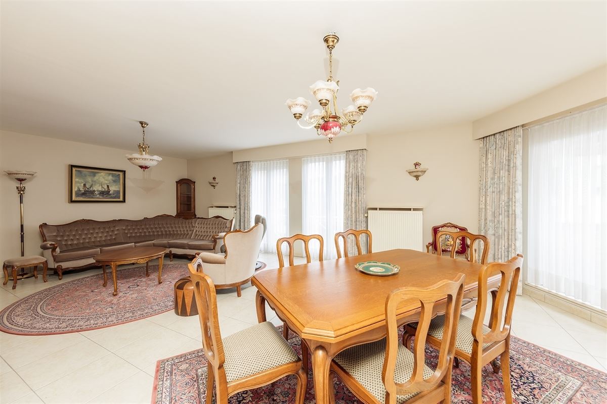 Ruim appartement, pal in het centrum van Bonheiden