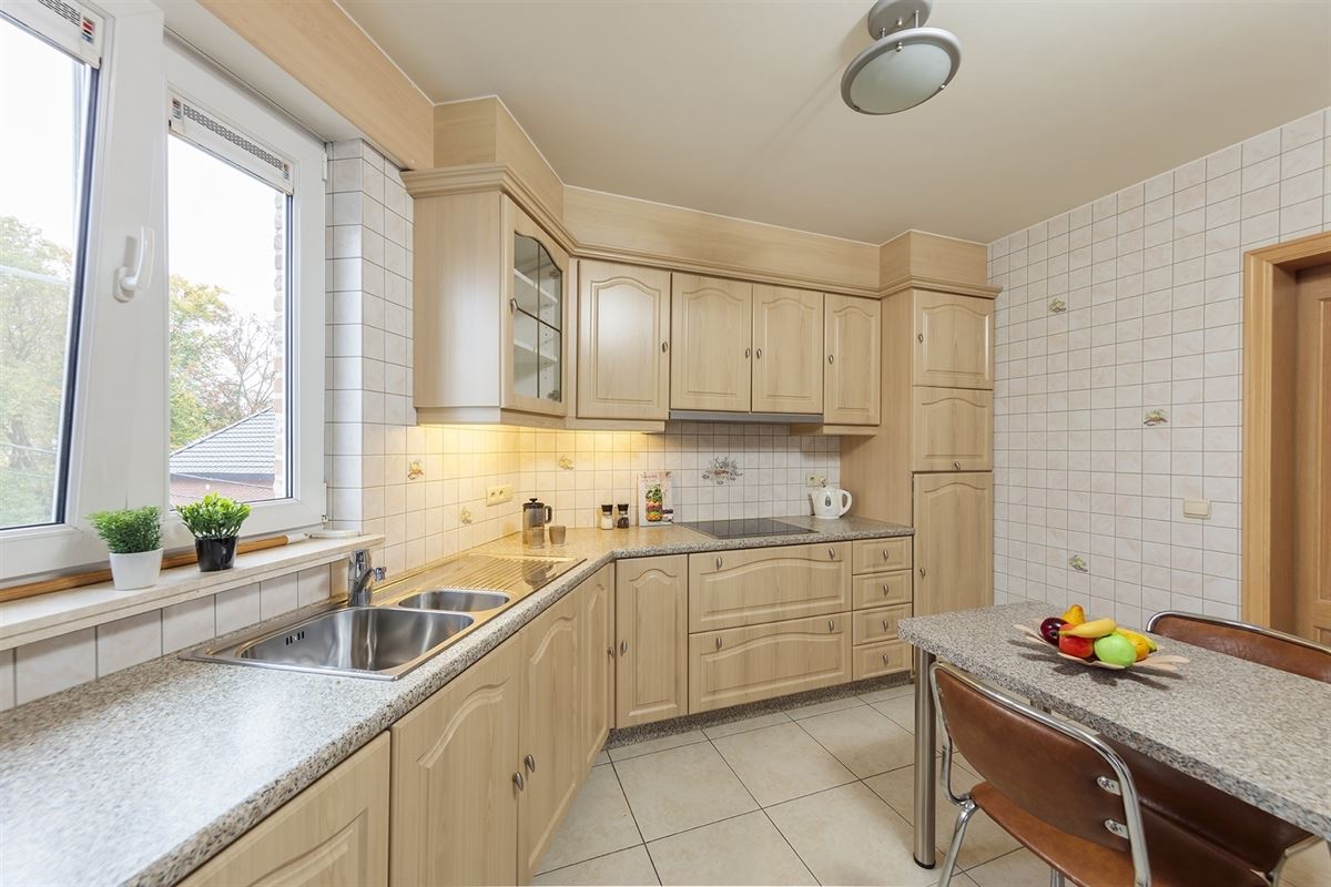 Ruim appartement, pal in het centrum van Bonheiden