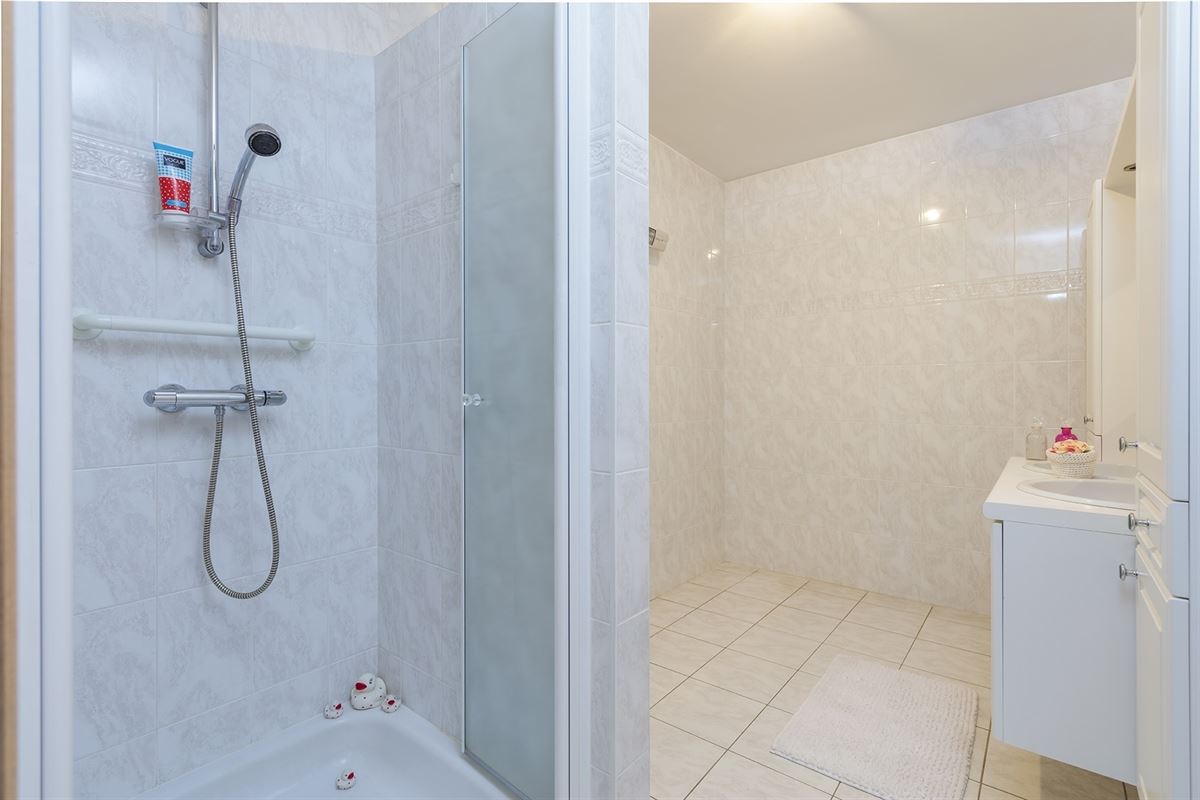 Ruim appartement, pal in het centrum van Bonheiden