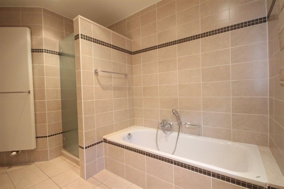 Verrassend ruim gelijkvloers appartement te Putte