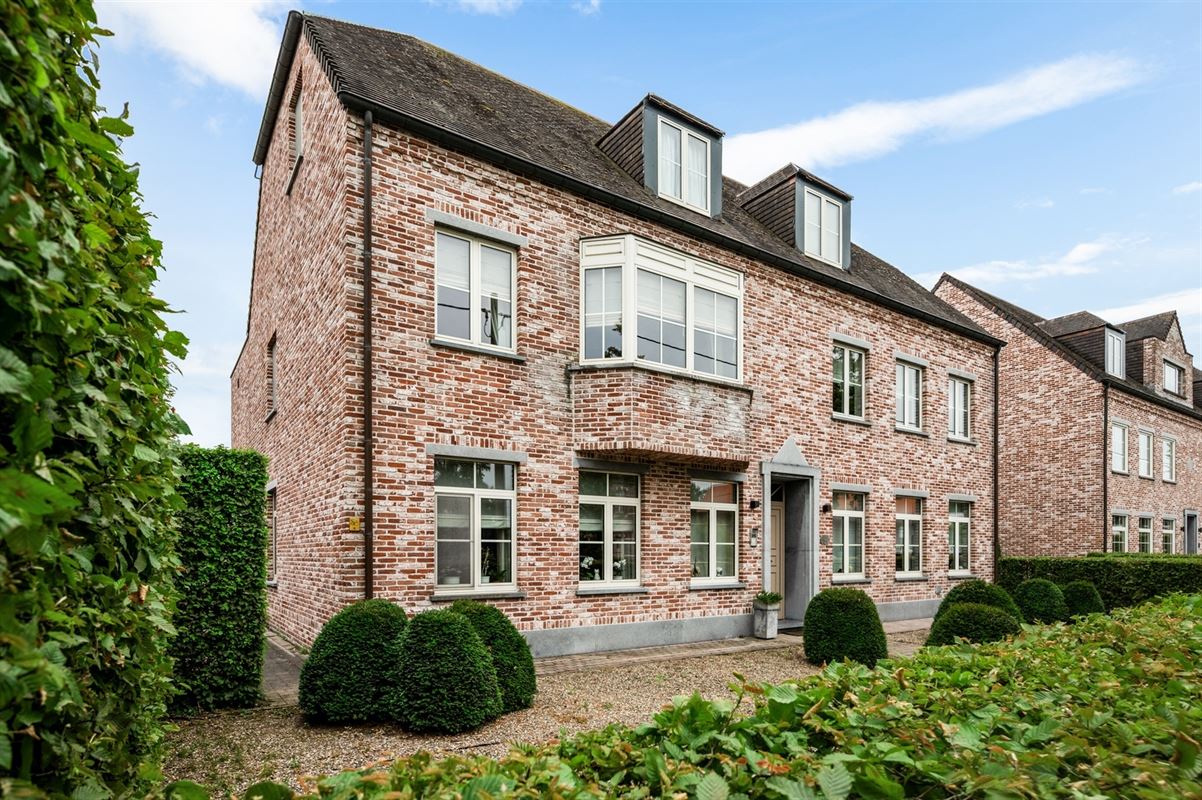 Verrassend ruim gelijkvloers appartement te Putte