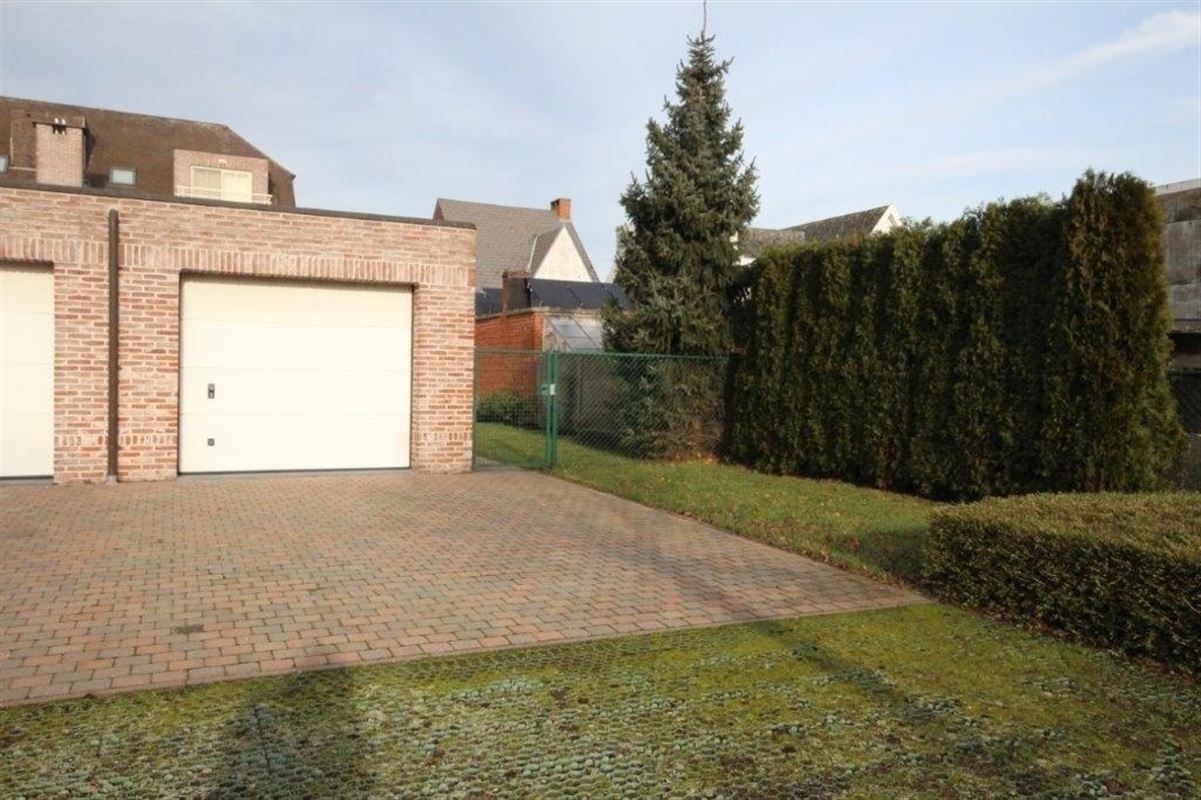 Verrassend ruim gelijkvloers appartement te Putte
