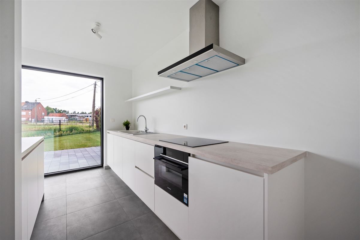 Nieuwbouwwoning met 3 SLPK en zuid-tuin te Sint-Katelijne-Waver