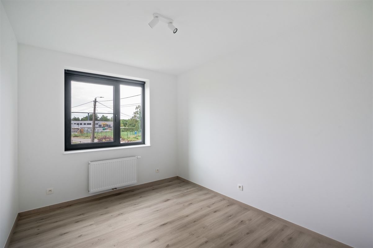 Nieuwbouwwoning met 3 SLPK en zuid-tuin te Sint-Katelijne-Waver