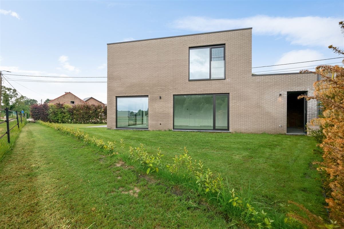 Nieuwbouwwoning met 3 SLPK en zuid-tuin te Sint-Katelijne-Waver