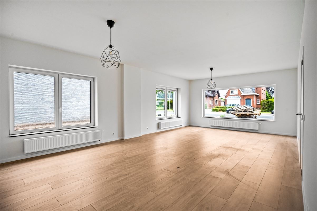 Recent gemoderniseerde, instapklare woning te Putte