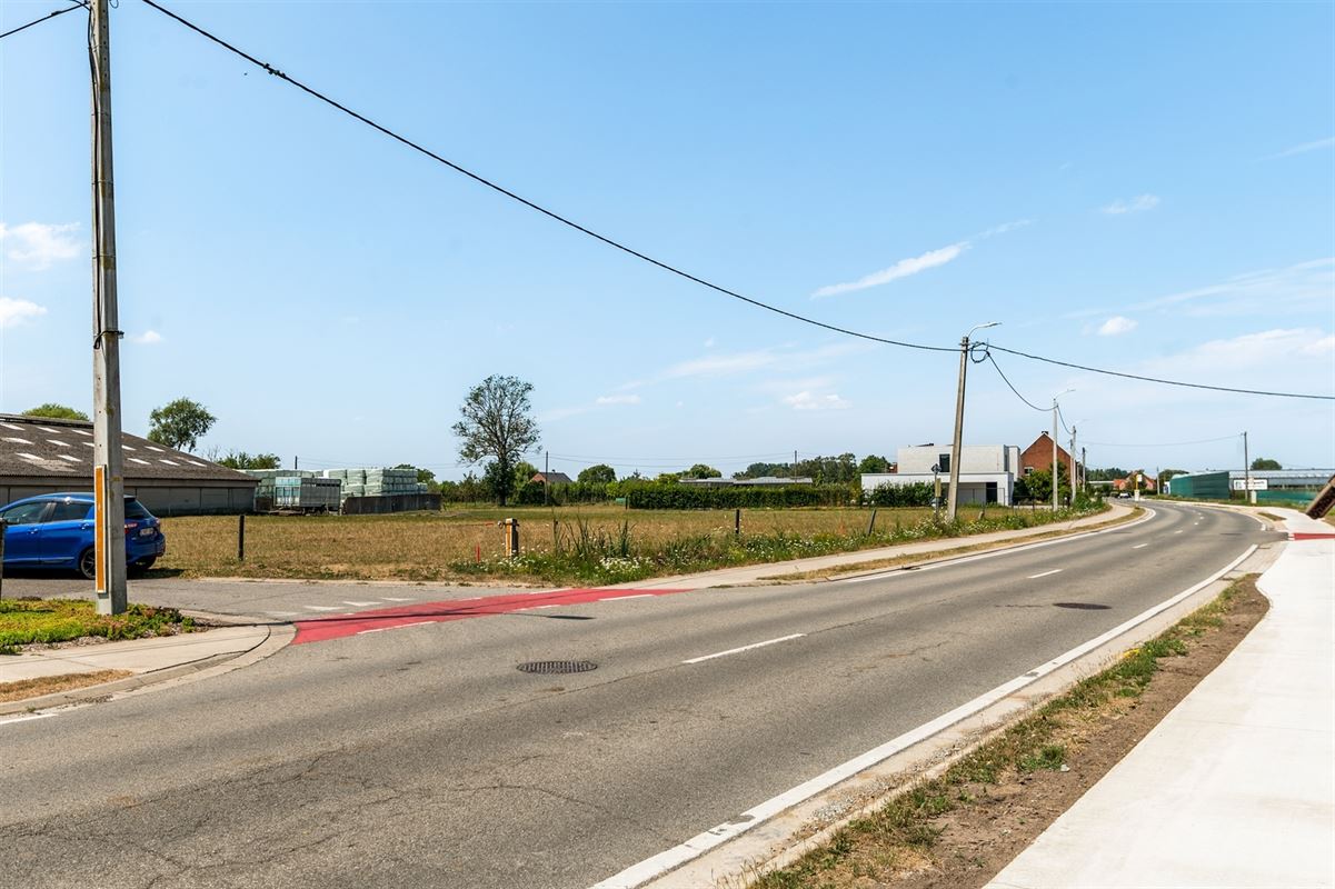 Bouwgrond voor OB met opp. 823 m² te Putte