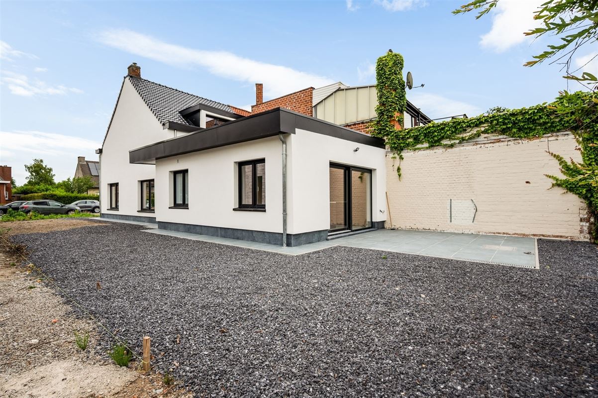 Recent gemoderniseerde, instapklare woning te Putte