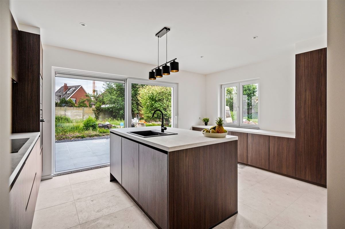Recent gemoderniseerde, instapklare woning te Putte