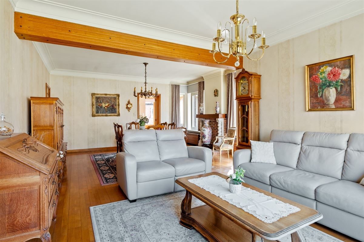 Verrassend ruime, karaktervolle woning te Putte