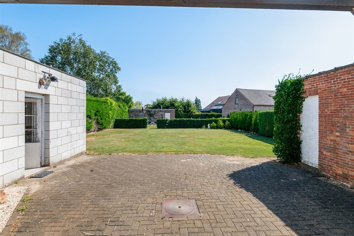 Verrassend ruime, karaktervolle woning te Putte