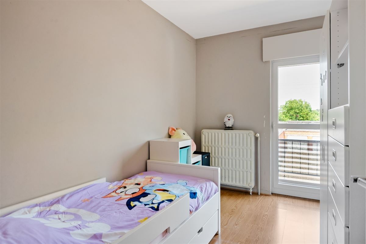 Aangenaam appartement met 2 SLPK en garage te Duffel
