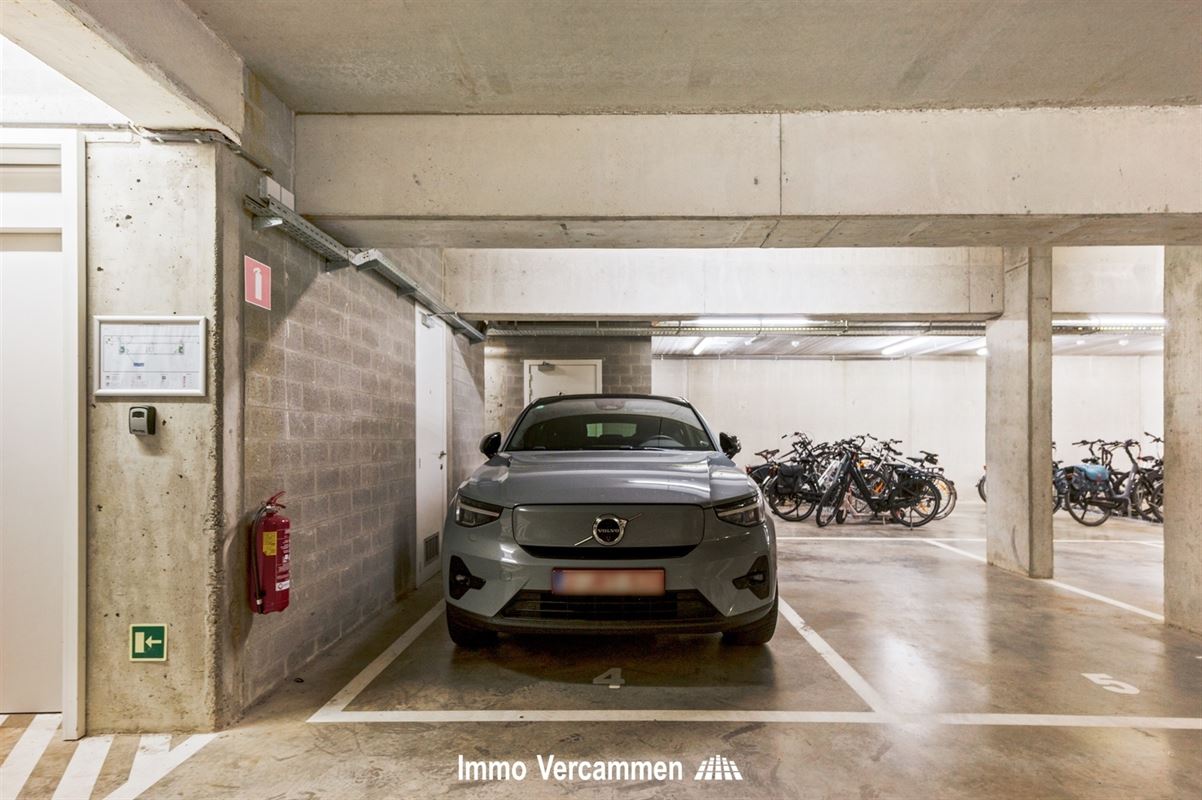 Modern 2-slaapkamerappartement met twee terrassen en autostaanplaats in Lier