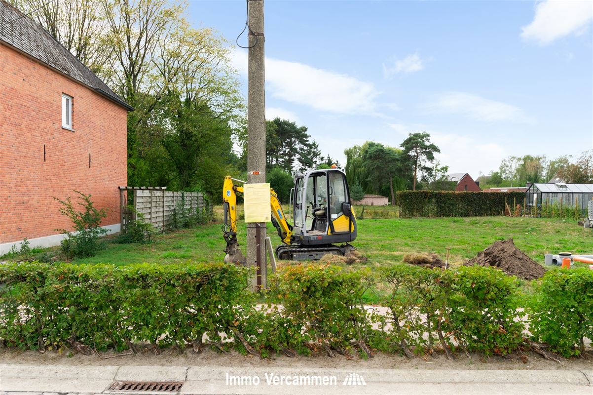 Bouwgrond voor HOB te Putte - opp. 305 m²