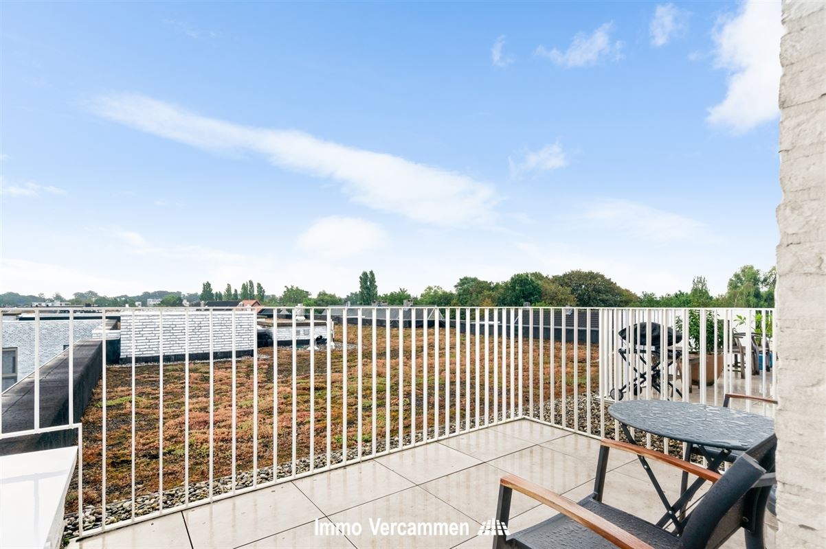 Modern 2-slaapkamerappartement met twee terrassen en autostaanplaats in Lier