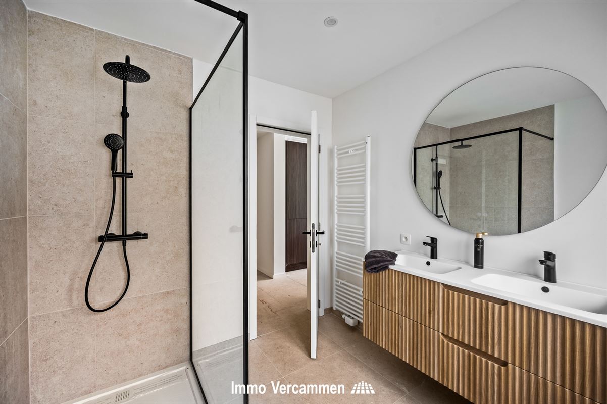 Recent gemoderniseerde, instapklare woning te Putte