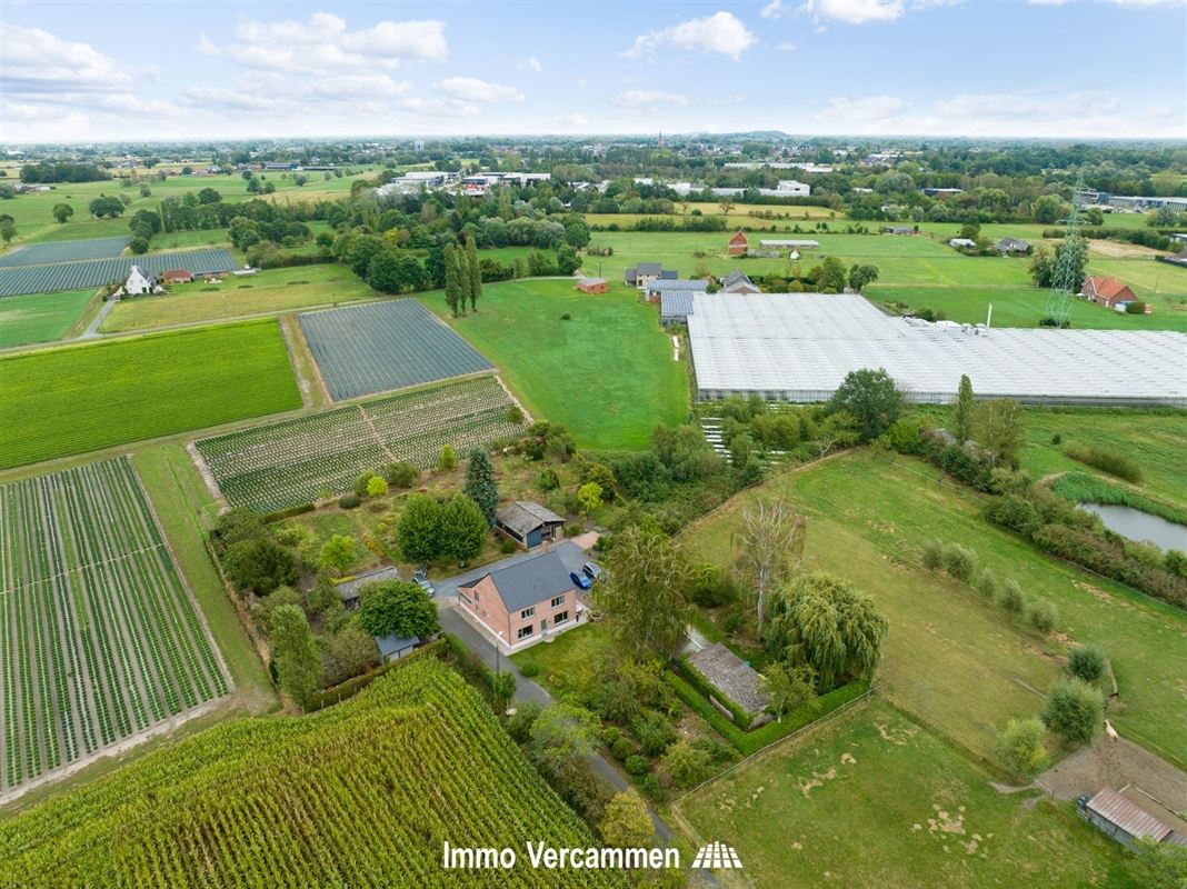 Verrassend ruime gezinswoning op een ware A-locatie te Putte