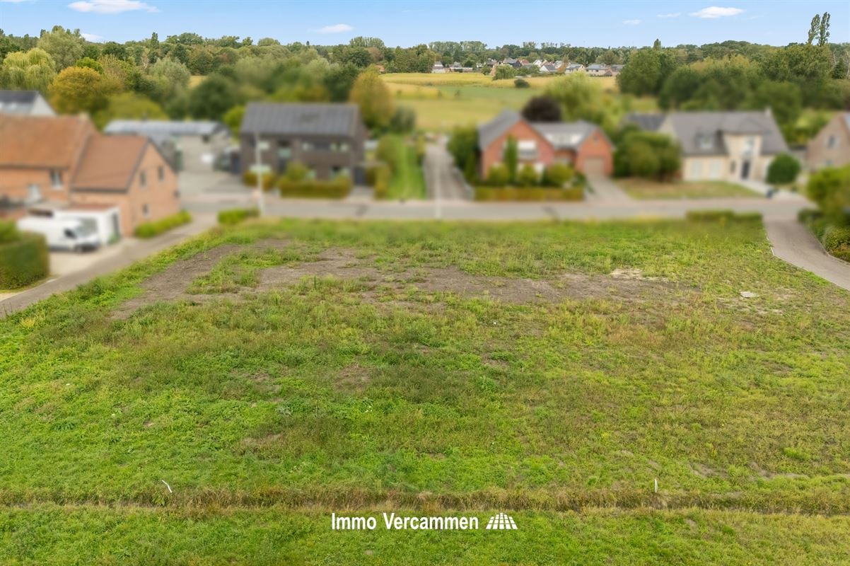 Knap perceel bouwgrond voor halfopen bebouwing te Sint-Katelijne-Waver