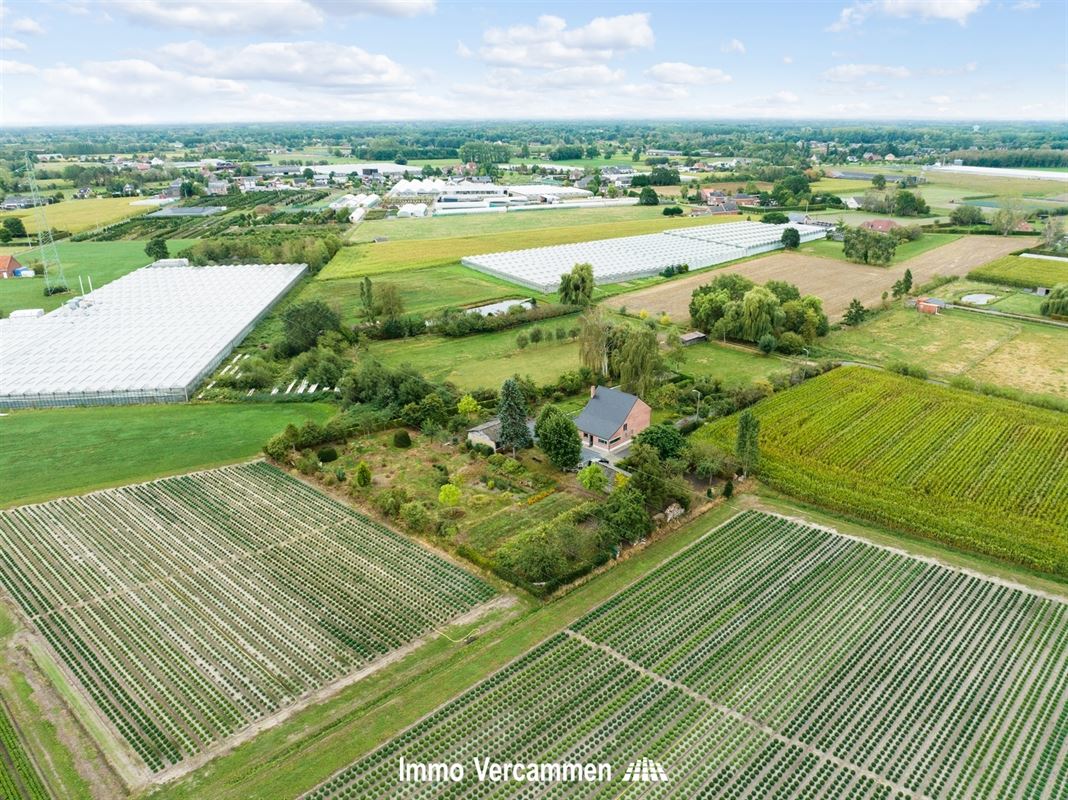Verrassend ruime gezinswoning op een ware A-locatie te Putte