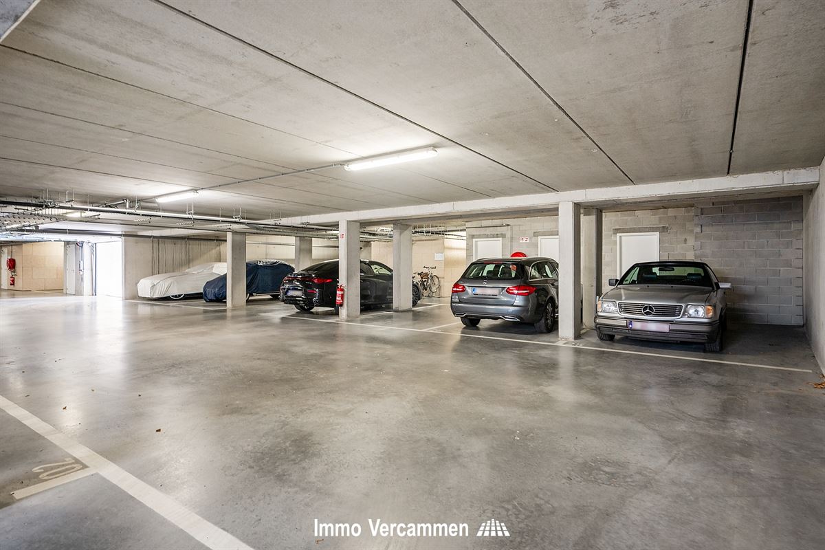 Ondergrondse autostaanplaats te Putte