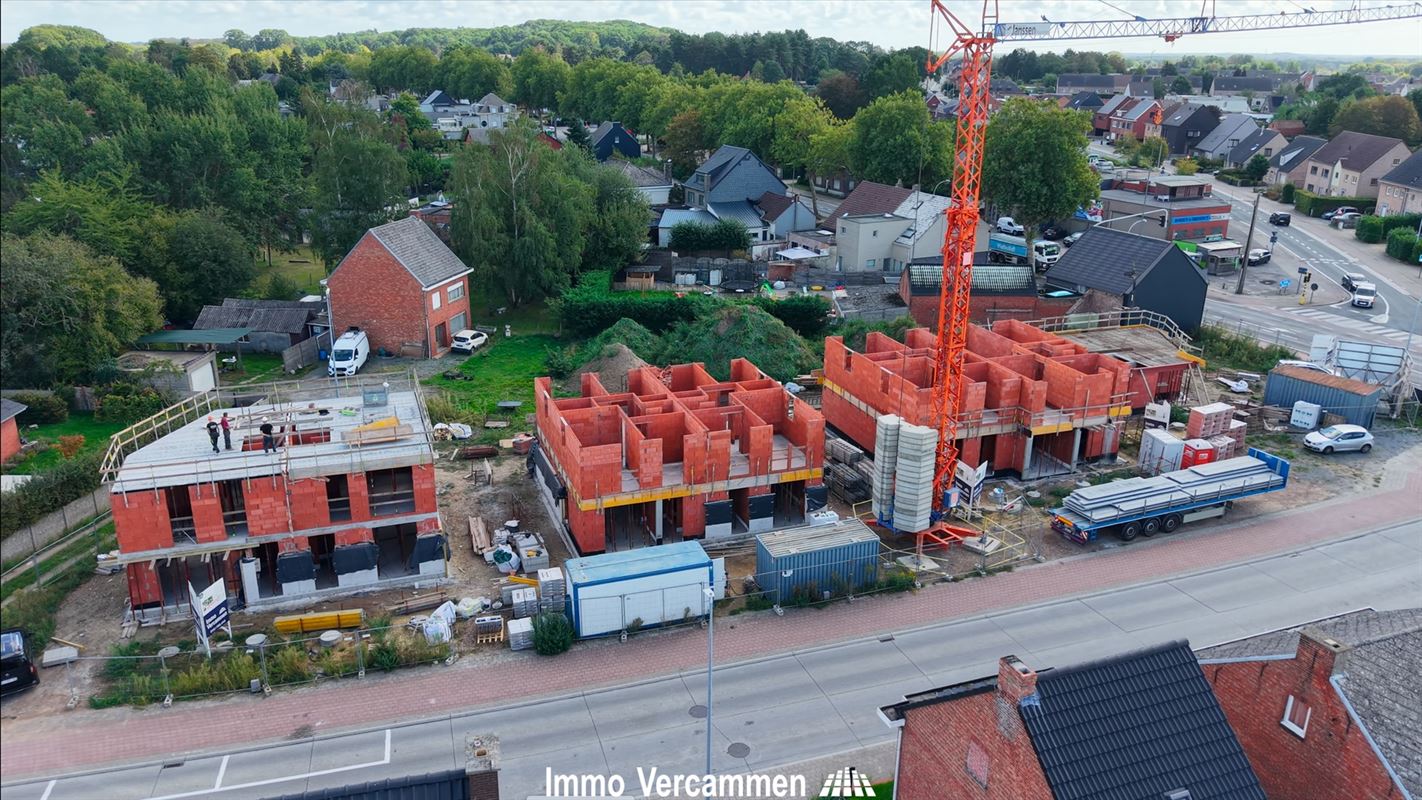 Kwalitatief afgewerkte, halfopen bebouwing te Putte