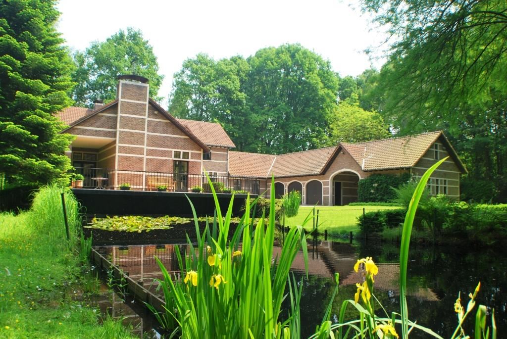 Villa in forest area on +/-1,3ha