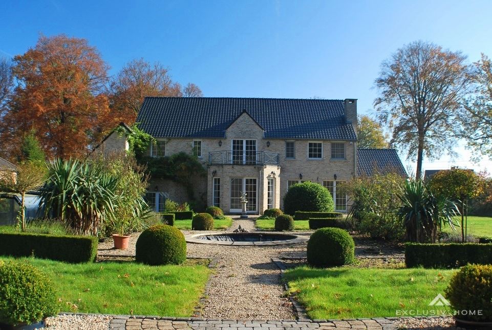 Stijlvolle hedendaagse villa in bosgebied