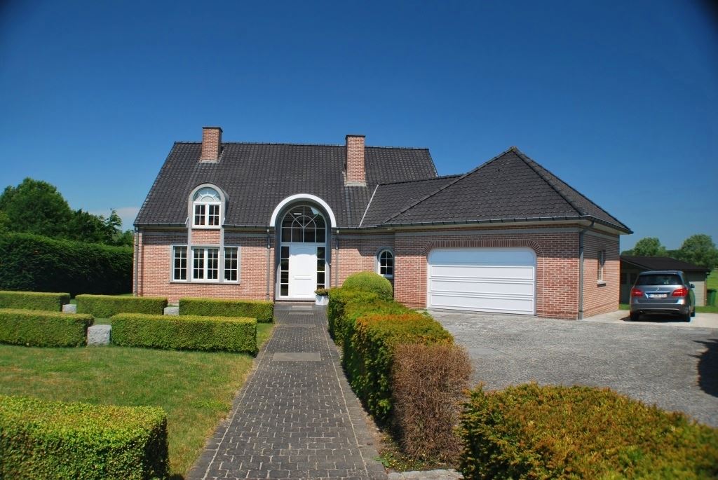 Stijlvolle villa met uniek zicht op 23 are