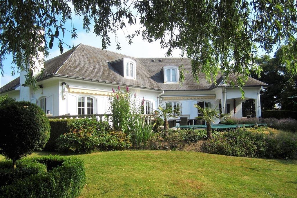 Charmante villa met residentiële ligging