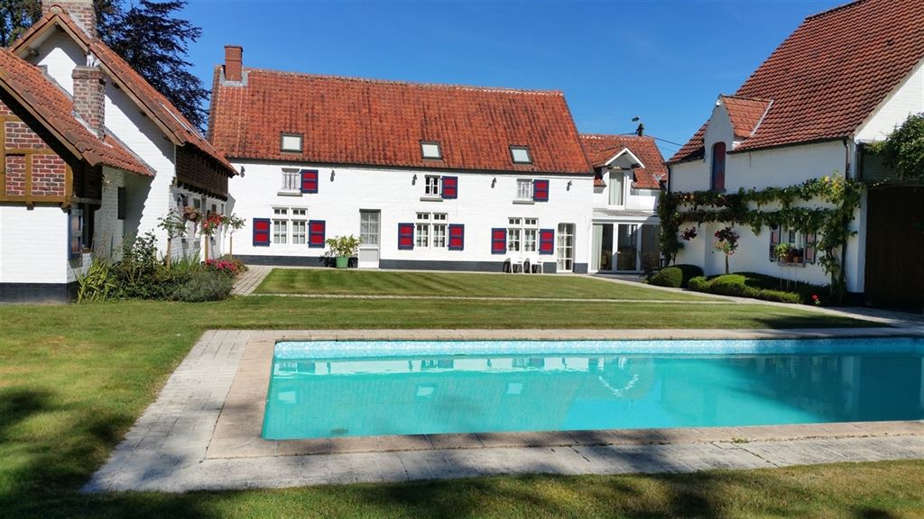 Magnificent Country Manor in a unique location