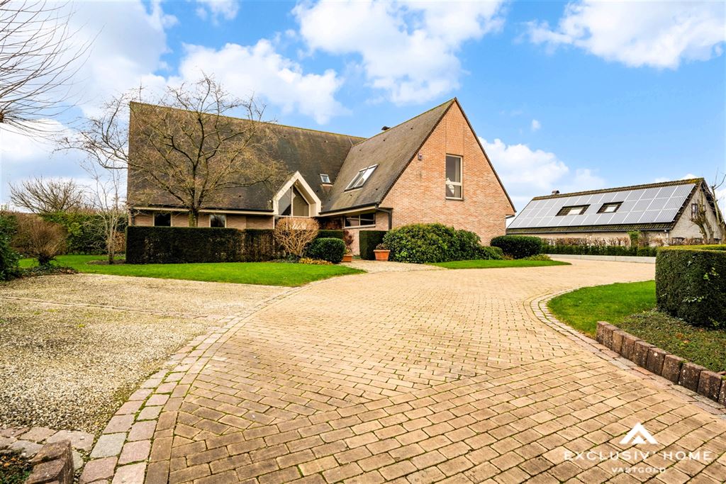 Exclusieve villa in residentiële woonomgeving